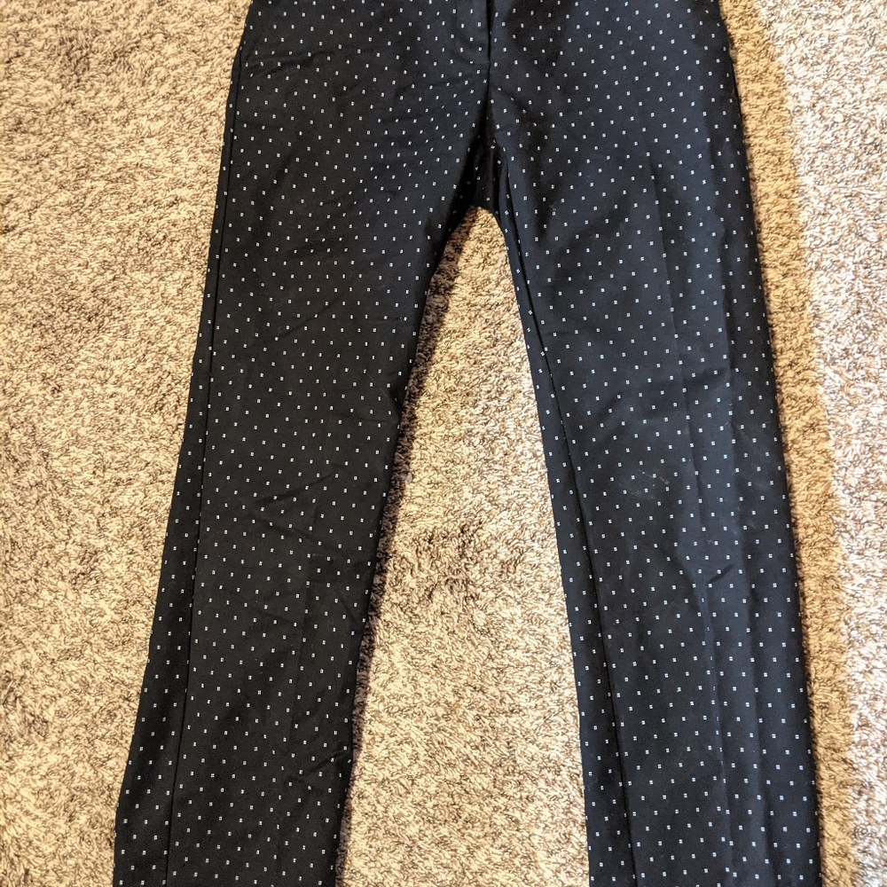 Woman Pants/Slacks - Picture 2 of 4